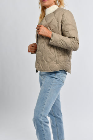 Ladies Light Weight 90/10 Down Jacket Desert Taupe